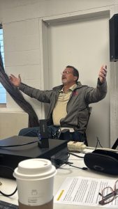 Pastor Kaleo worshipping